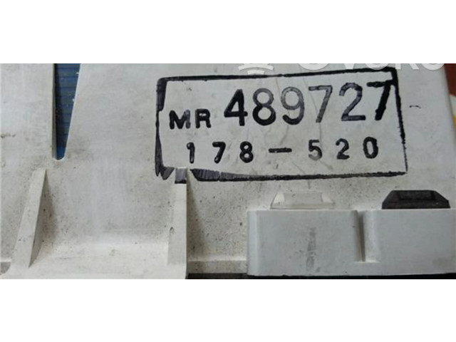 Панель приборов MR489727, 178520 Mitsubishi Space Wagon