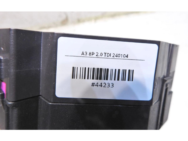 Блок предохранителей     Audi A3 S3 A3 Sportback 8P    