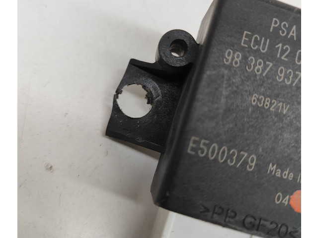 Блок подушек безопасности 9838793780, E500379 Peugeot 2008 II