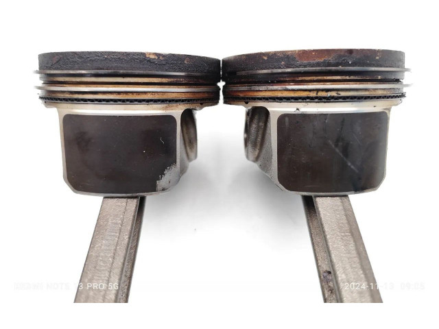  Поршень с шатуном    Volkswagen Golf Cross  