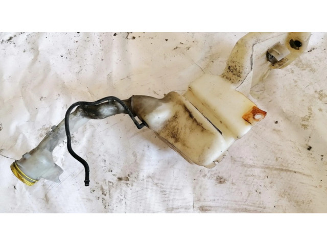 Бачок оконной жидкости    