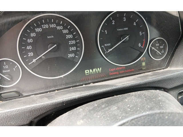 Přístrojová deska BMW 3 F30 F35 F31 2015 9232895, 937997001