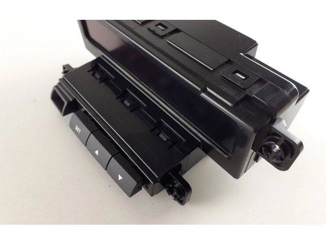 Дисплей    957101H700   KIA Ceed