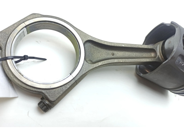  Поршень с шатуном 306DT H268X  Land Rover Range Rover Sport L494  