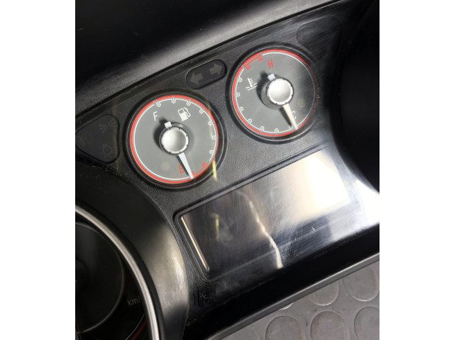 Přístrojová deska  Fiat Punto Evo 2012 51917429, 51917429  