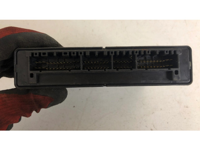 Řídící jednotka MK386857   Mitsubishi Pajero 2005