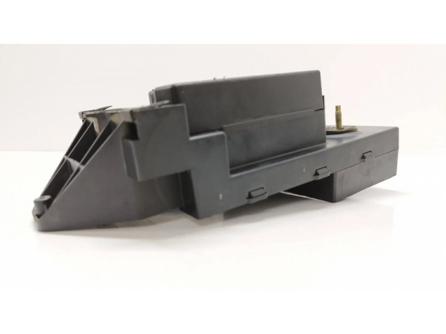 Блок предохранителей 1L3T14A067BB, 003188054   Ford F150    