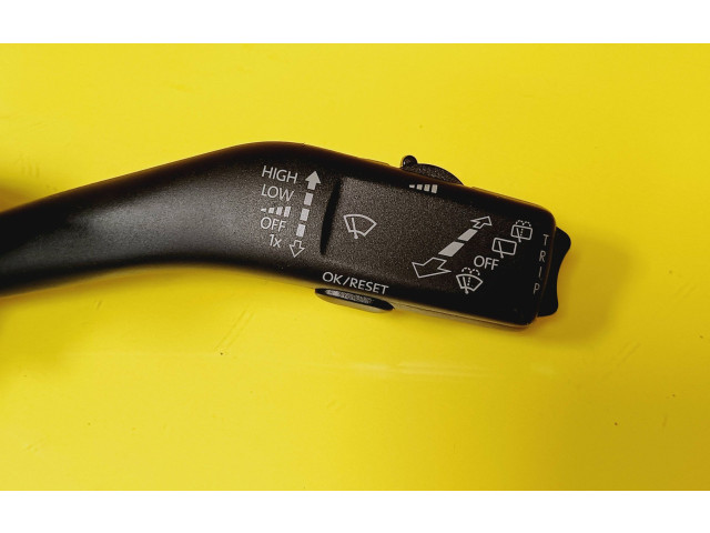 Ручка стеклоочистителей 1K0953519J   Skoda Octavia Mk2 (1Z)