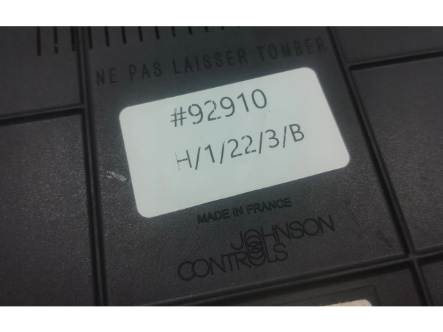 Pojistková skříňka Peugeot 607 2006