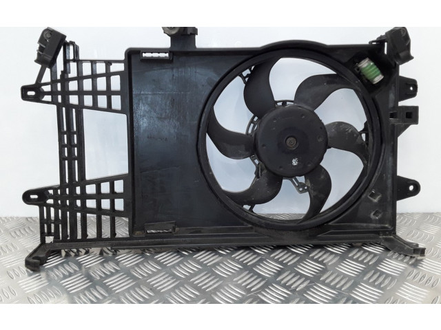 Вентилятор радиатора     9010857, M13000800    Lancia Ypsilon 1.2