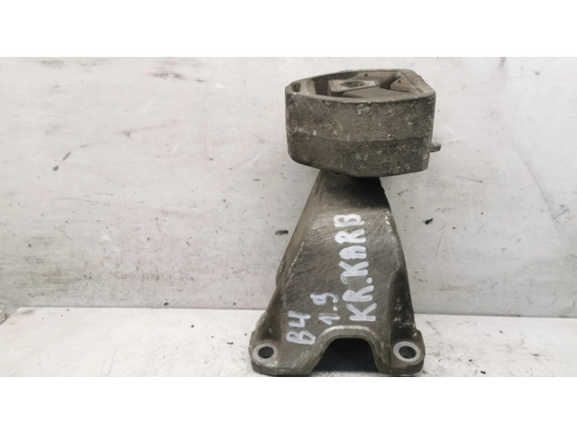 Кронштейн крепления коробки передач