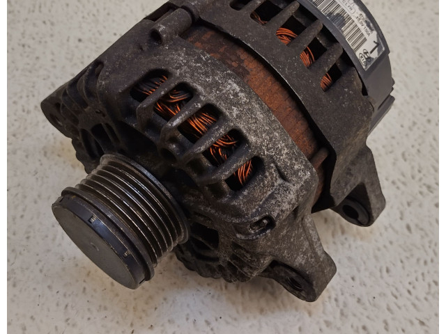 Генератор 373002F100   KIA Sportage      