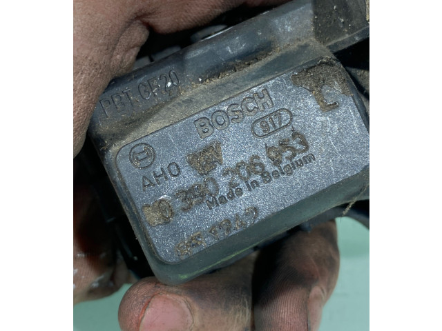 Моторчик стеклоочистителя 0390206953    Volvo V70