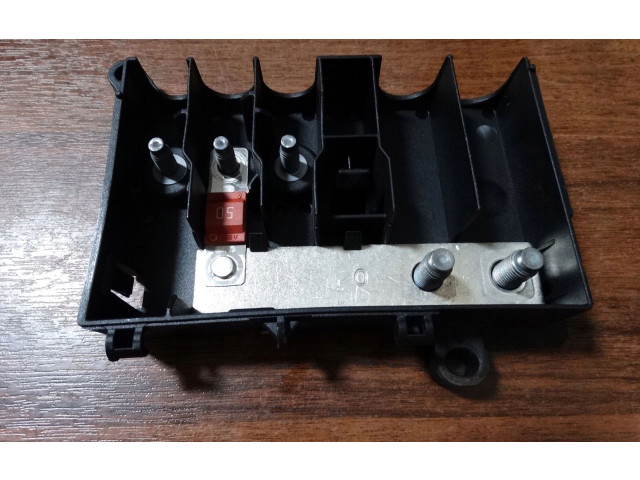 Pojistková skříňka Audi A8 S8 D5 2024