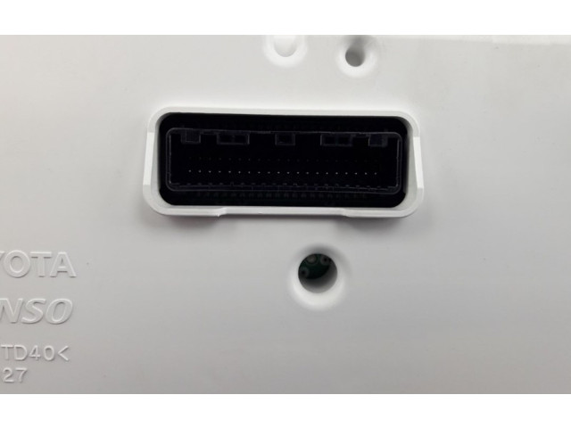 Přístrojová deska Lexus CT 200H 2017 8380076450, 8380076450