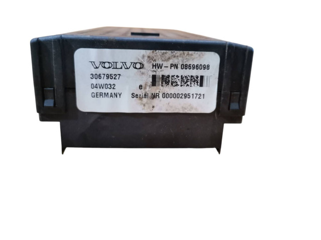 Блок предохранителей 30679527, 04W032   Volvo XC90    