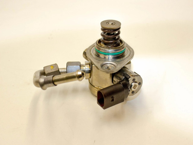 Vstřikovací čerpadlo A2640700000 Mercedes-Benz C W205 pro benzínový motor 2.0