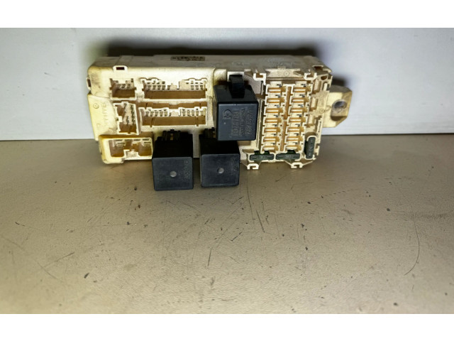 Блок предохранителей 47637G12, 1716 Mitsubishi Galant