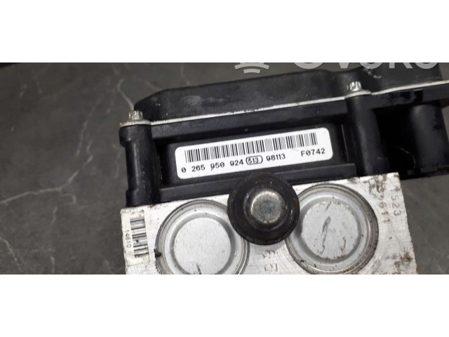 Блок АБС 0265950924   Subaru  Forester SH  2008 - 2013 года