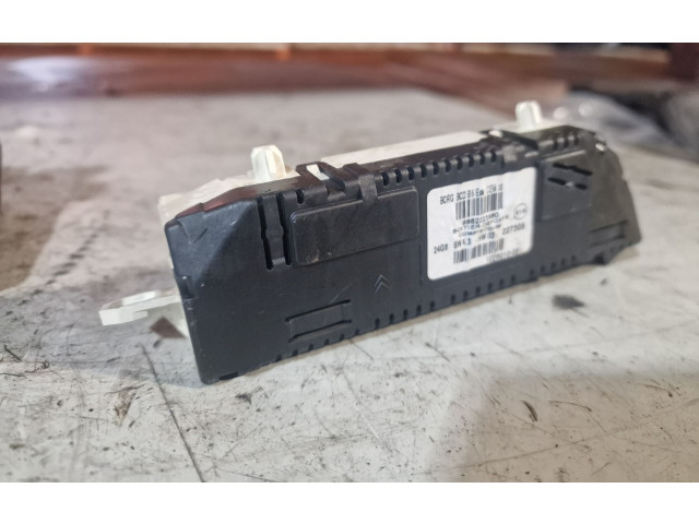 Экран/ дисплей / маленький экран 9662225980 Volvo S60