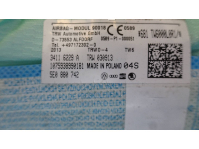 Боковая подушка безопасности 5E0880742, 34116229A   Skoda Octavia Mk3 (5E)