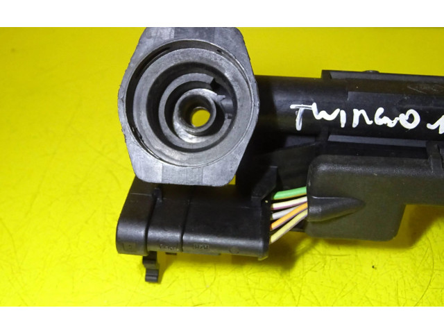 Топливная рампа 7700109066, 7700108667   Renault Twingo I   для двигателя -