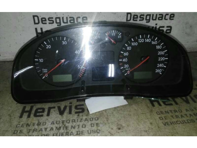 Přístrojová deska Volkswagen Passat Alltrack 1999 3B0920822A, 0090059