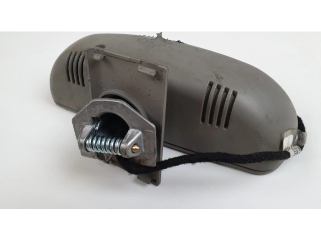 Зеркало заднего вида (в салоне)