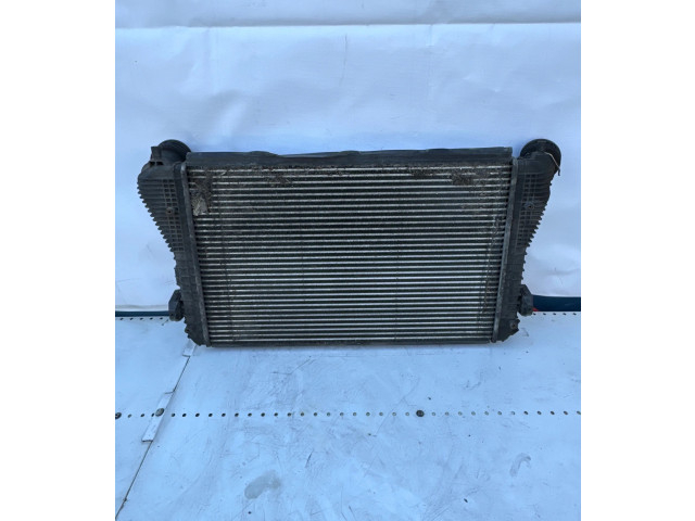 Интеркулер  1K0145927   Volkswagen Touran I 