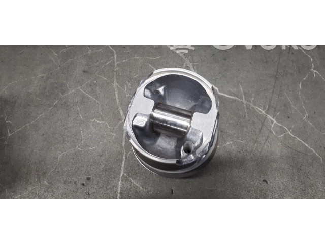 Píst Volkswagen Touareg I