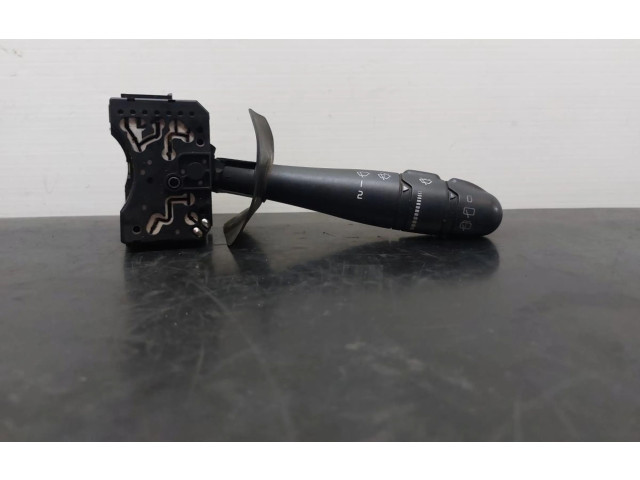 Включатель скорости стеклоочистителей Renault Clio II 1998 - 2001 года 6164