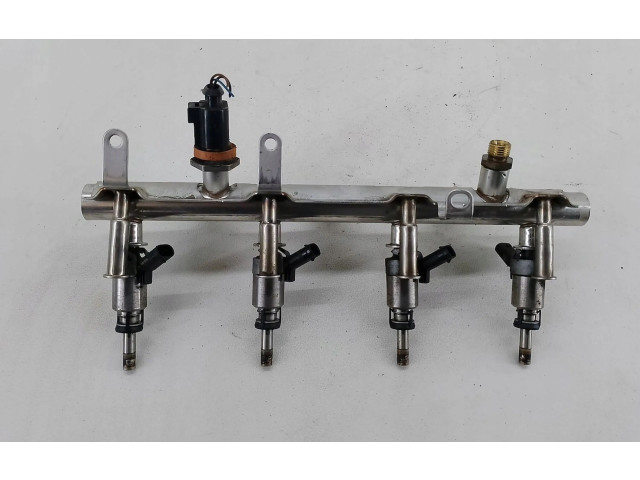 Vstřikovací lišta Audi A3 S3 8P CCZA