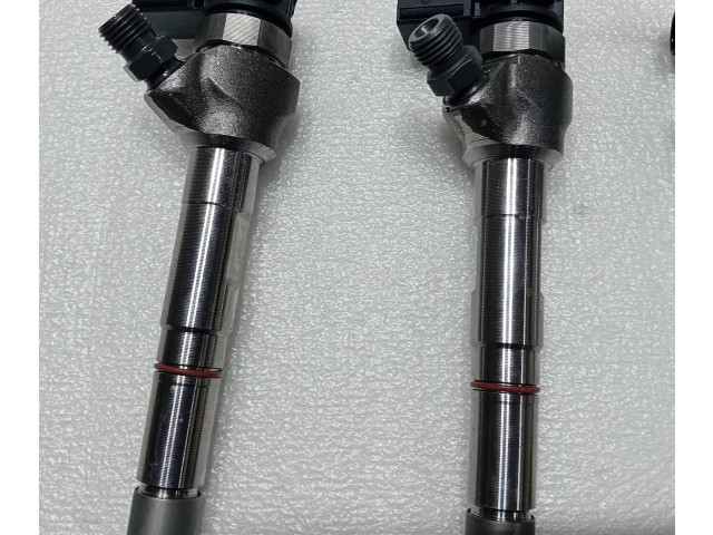 Комплект форсунок 05L130277E, 0445110835 Skoda Octavia Mk4