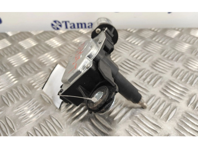 Моторчик заднего дворника Volvo C30