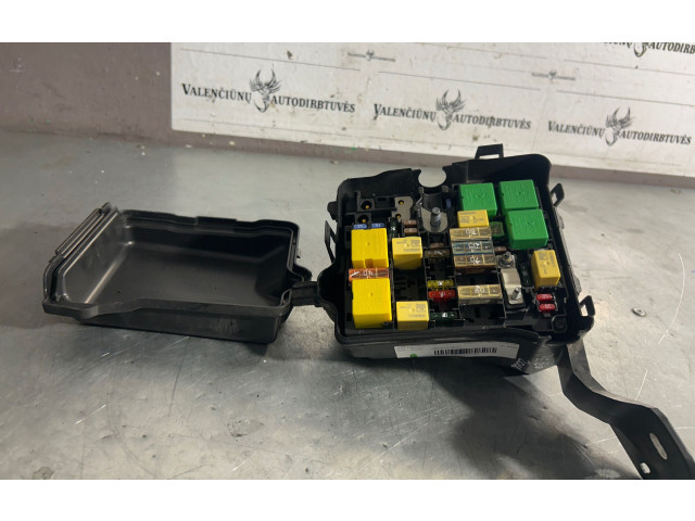 Блок предохранителей  9671924480   Peugeot 2008 I    