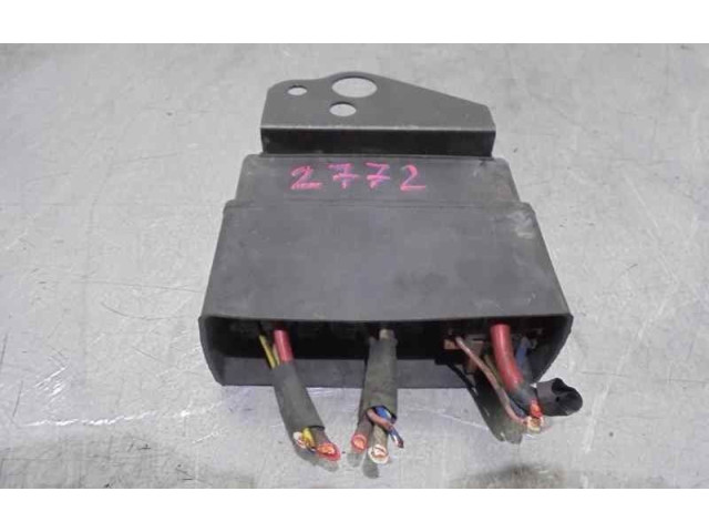 Блок предохранителей 952303A0005 Hyundai Getz