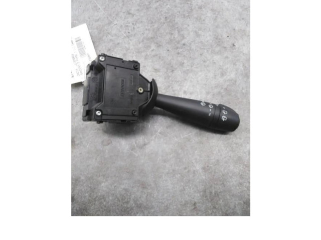 Ручка стеклоочистителей 8201168008 Dacia Sandero