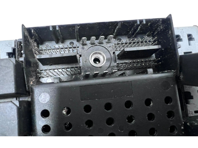 Блок предохранителей 30679527, 08696098 Volvo XC90