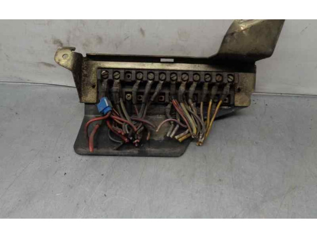 Pojistková skříňka Řídící jednotka BSM 0005452445 Mrcedes-Benz E AMG W210 1974