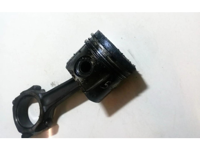 Поршень с шатуном lef10084sdf4 Rover 620