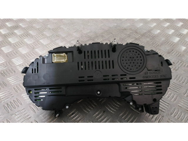 Přístrojová deska Mercedes-Benz GLA W156 2019 A1569001404, 0263698357