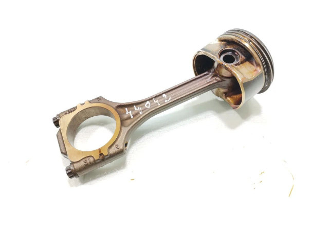 Поршень с шатуном CBZB Skoda Fabia Mk2 (5J)