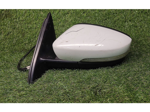 Зеркало электрическое Volkswagen Jetta VI 2011 - 2018 года