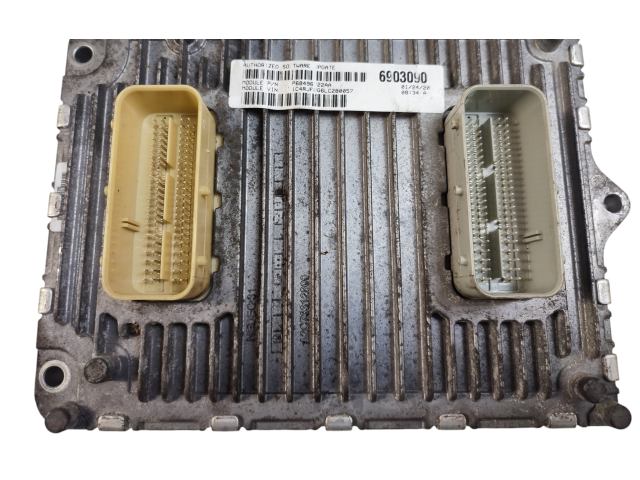 Блок управления двигателя P68434931, P68434931AA Jeep Grand Cherokee