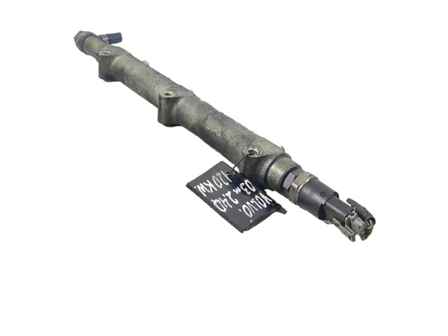 Топливная рампа 8658252, 0445215010 Volvo V70