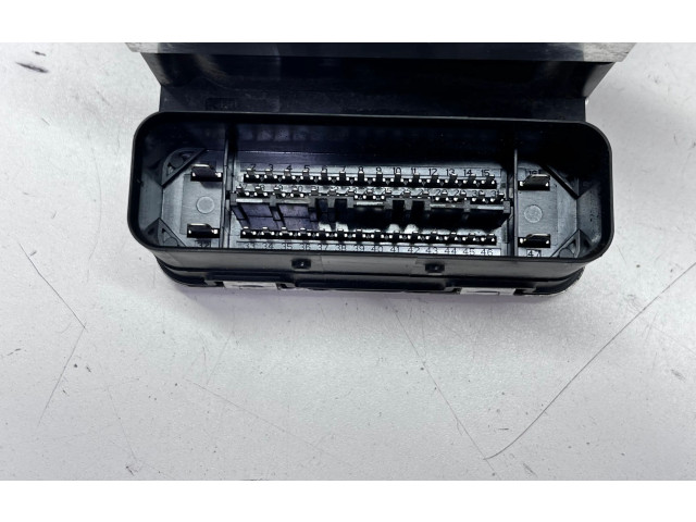 Jednotka ABS 7P0614517R Volkswagen Touareg II 2016