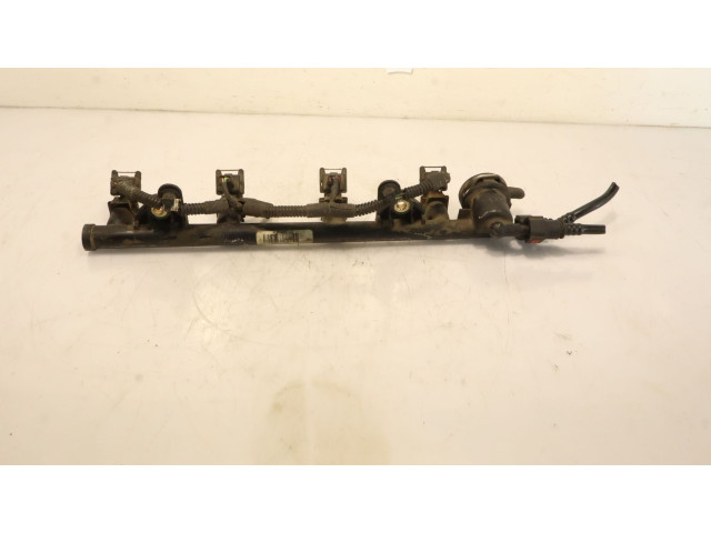 Магистральная трубка топлива    Ford Fiesta