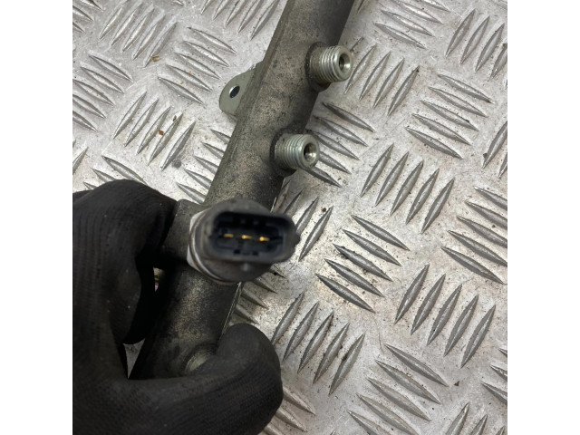 Топливная рампа 0445214016 Alfa Romeo 156 1.9