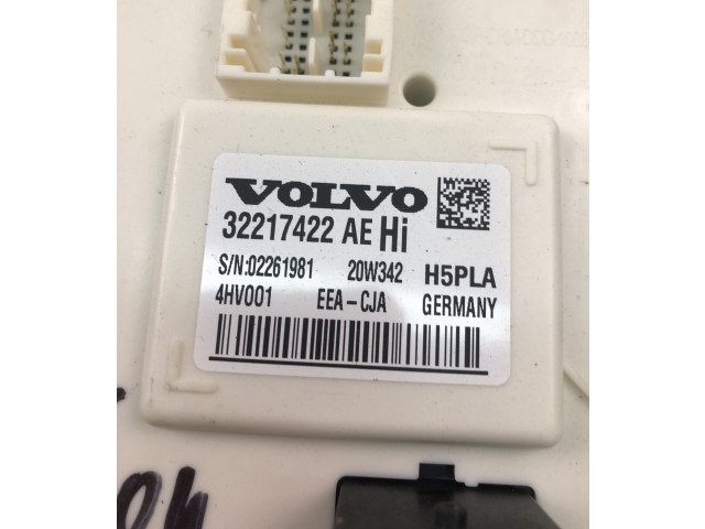 Блок предохранителей 32217422AE, UK904 Volvo XC90