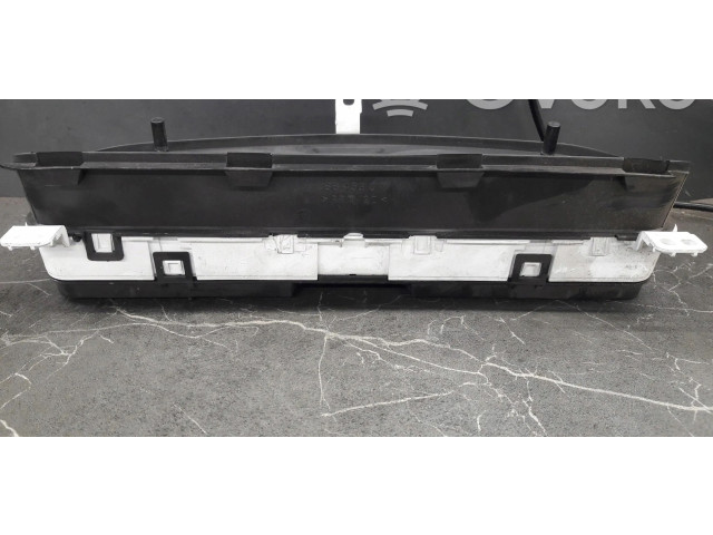 Přístrojová deska Toyota Avensis T220 1999 88458017